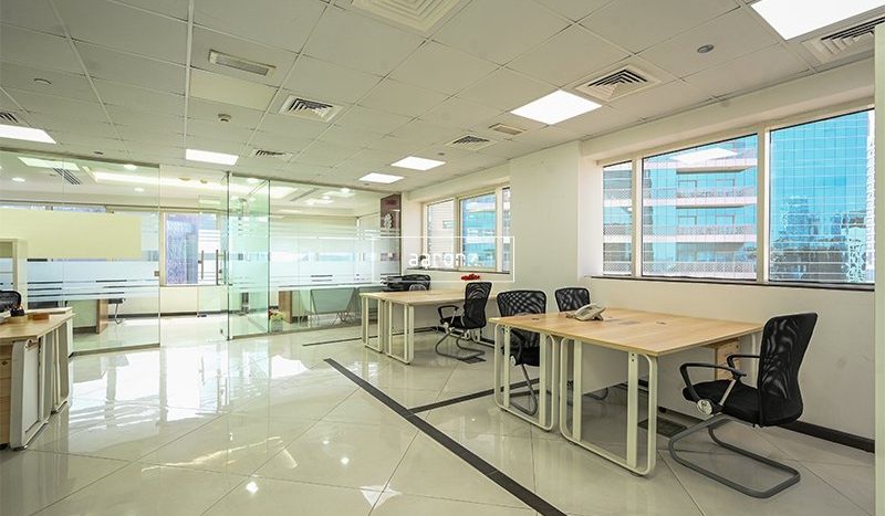 Office on Business Bay, Dubai, 109.7 m2 / per year