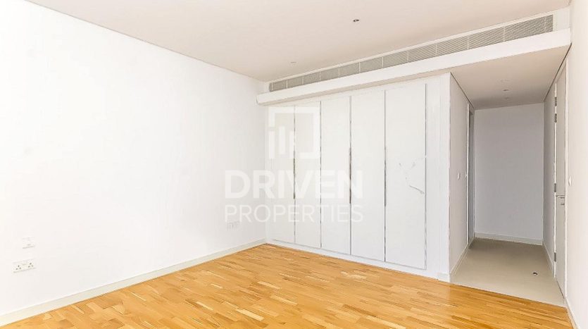 Apartment on Bluewaters, Dubai, 1 bedroom, 104 m2 / per year