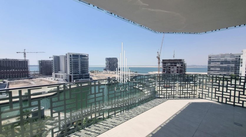 Квартира в Al Raha Beach, Абу-Даби, 3 спальни, 200 м2 / в год