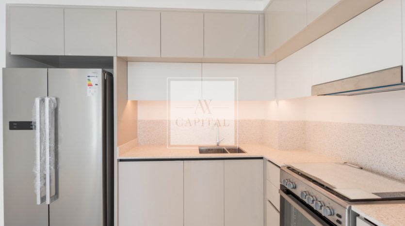 Apartment on Dubai Harbour, Dubai, 2 bedrooms, 103.3 m2 / per year
