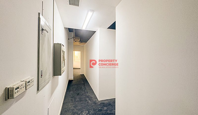 Office on Dubai Investment Park, Dubai, 162 m2 / per month
