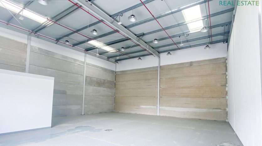 Warehouse on RAK FTZ, Ras-al-khaimah, 400 m2 / per year