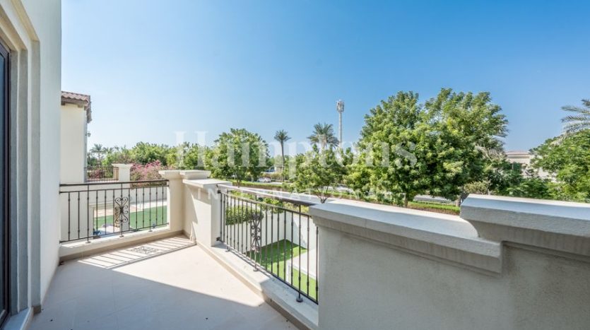 Villa on Arabian Ranches 2, Dubai, 4 bedrooms, 400.3 m2 / per year