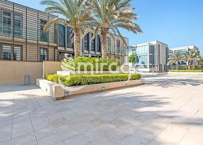 Вилла в Al Raha Beach, Абу-Даби, 5 спален, 489 м2