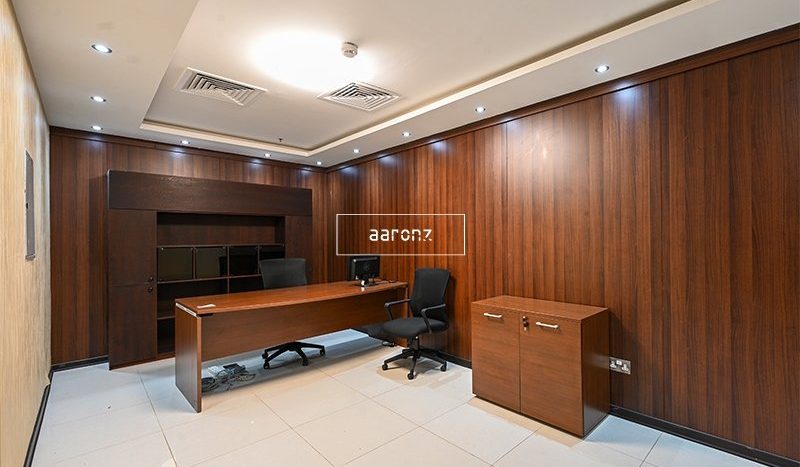 Офис в Sheikh Zayed Road, Дубай, 244.6 м2 / в год