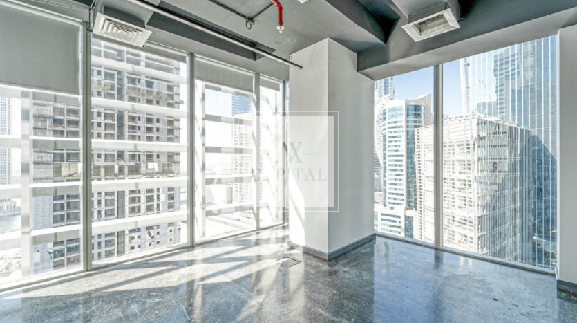 Office on Business Bay, Dubai, 255.4 m2 / per year