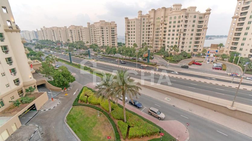 Apartment on Palm Jumeirah, Dubai, 3 bedrooms, 205.5 m2 / per year