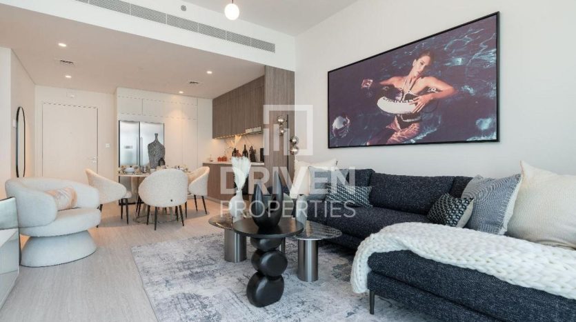 Apartment on Dubai Harbour, Dubai, 2 bedrooms, 108 m2 / per year