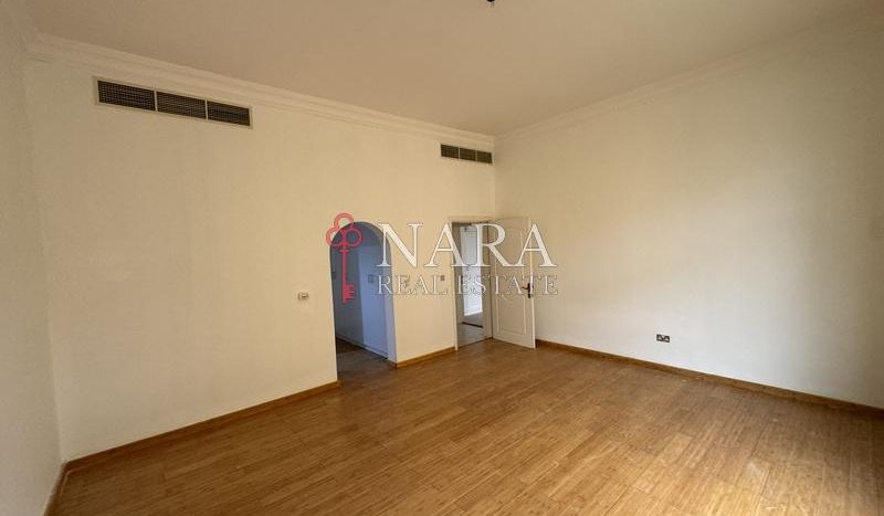 Villa on Al Mushrif, Abu-Dhabi, 6 bedrooms, 464.5 m2 / per year