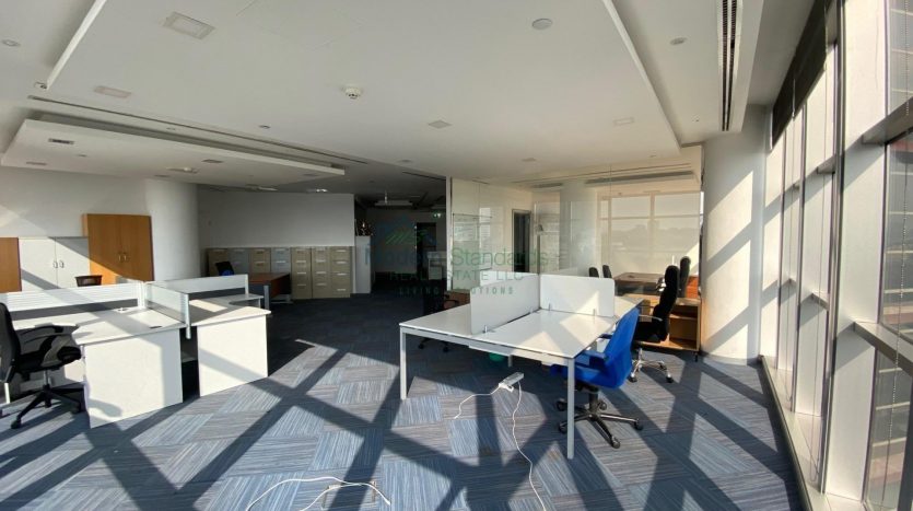 Office on Deira, Dubai, 8000 m2 / per month