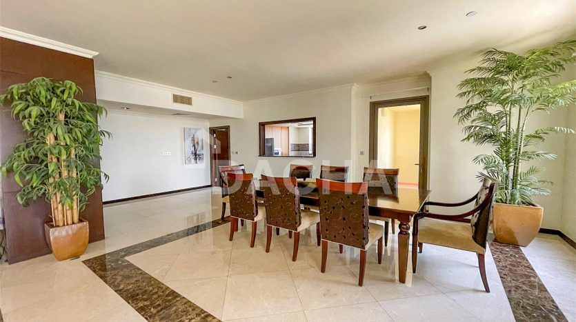 Apartment on Jumeirah Beach Residence, Dubai, 2 bedrooms, 136 m2 / per year
