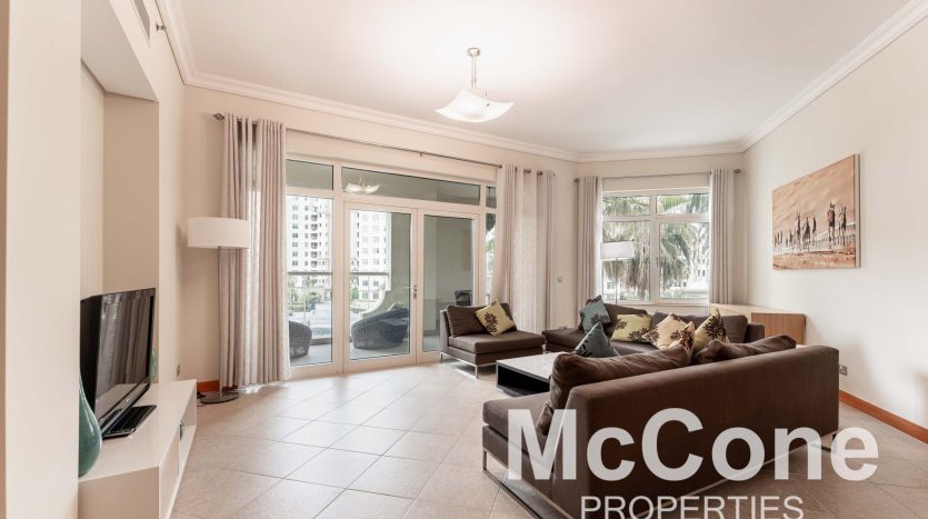 Apartment on Palm Jumeirah, Dubai, 3 bedrooms, 237.65 m2 / per year