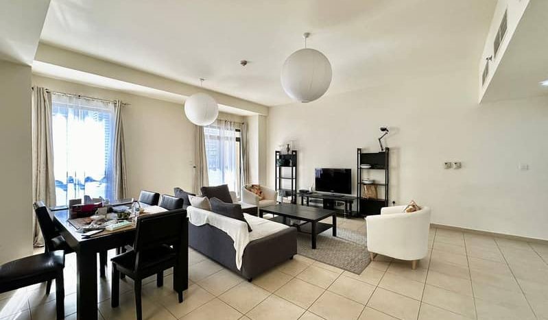 Apartment on Jumeirah Beach Residence, Dubai, 1 bedroom, 109 m2 / per year