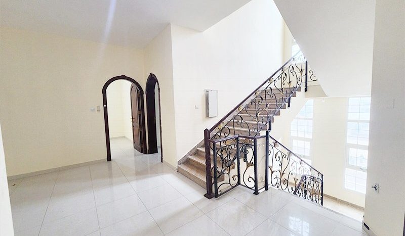 Вилла в Shakhbout City, Абу-Даби, 6 спален, 650.3 м2 / в год