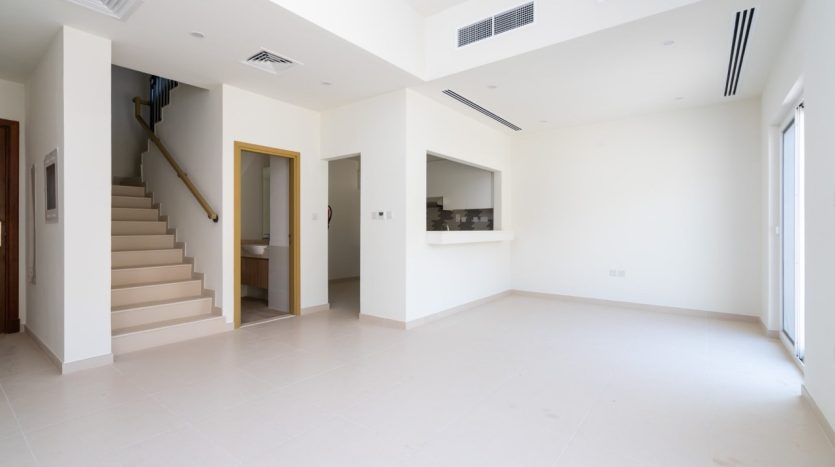 Таунхаус в Dubai Land, 3 спальни, 178.37 м2 / в месяц