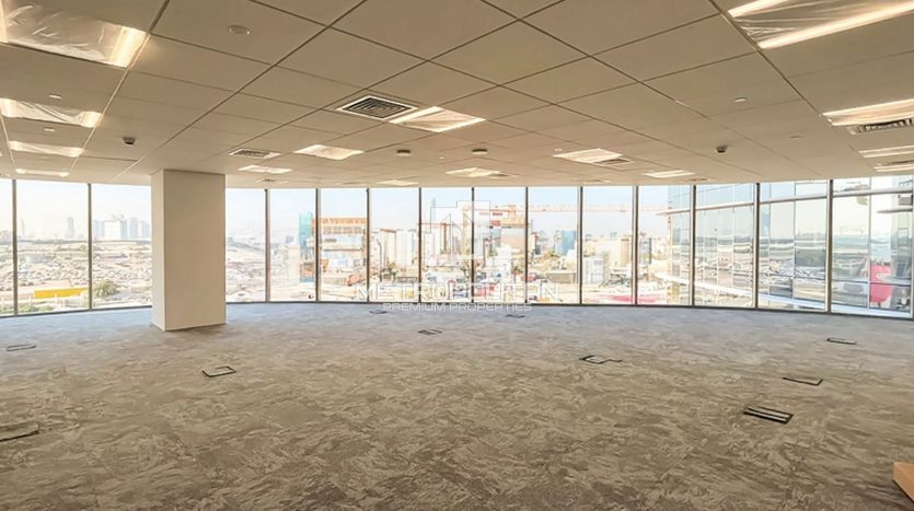 Office on Umm Ramul, Dubai, 399.5 m2 / per year