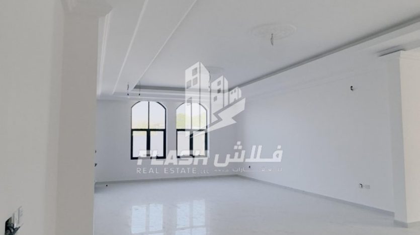 Villa on Seih Al Uraibi, Ras-al-khaimah, 10 bedrooms, 1393.5 m2  | Foto 2