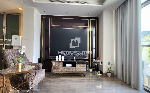 Villa on DAMAC Hills (Akoya by DAMAC), Dubai, 5 bedrooms, 302 m2 / per year