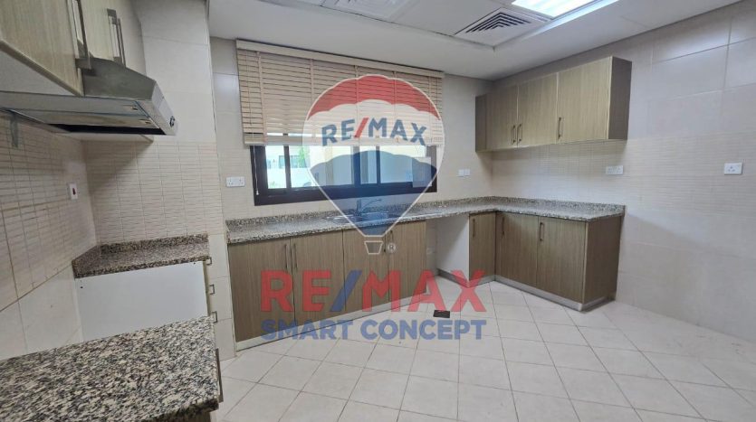 Villa on Al Salam Street, Abu-Dhabi, 3 bedrooms, 353 m2 / per year