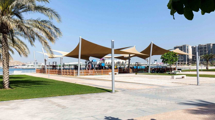 Квартира в Al Raha Beach, Абу-Даби, 2 спальни, 105.9 м2 / в год