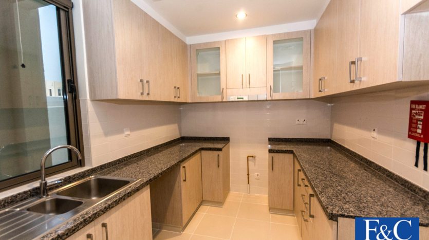 Вилла в Рим, Дубай, 3 спальни, 307.2 м2 / в год