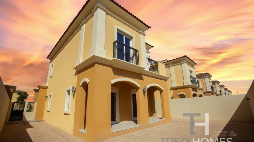 Вилла в Dubai Land, 3 спальни, 204 м2 / в год