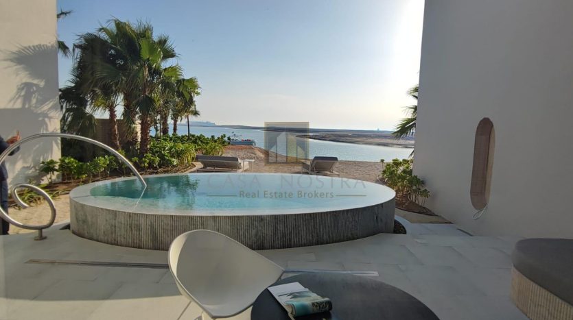 Villa on The World Islands, Dubai, 5 bedrooms, 3251.6 m2  | Foto 2