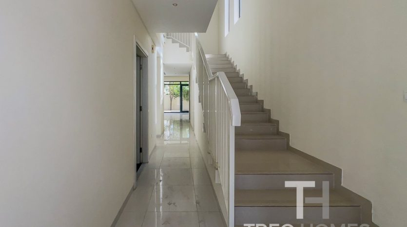 Villa on DAMAC Hills (Akoya by DAMAC), Dubai, 3 bedrooms, 258 m2 / per year