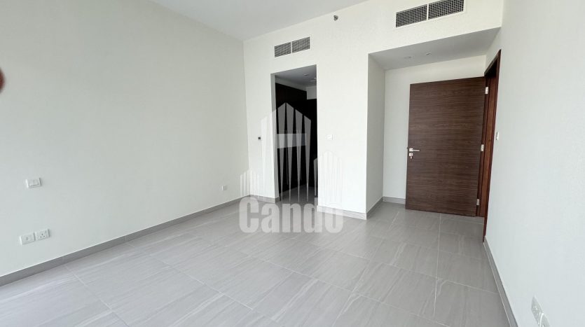 Apartment on Al Kifaf, Dubai, 1 bedroom, 91.7 m2 / per year