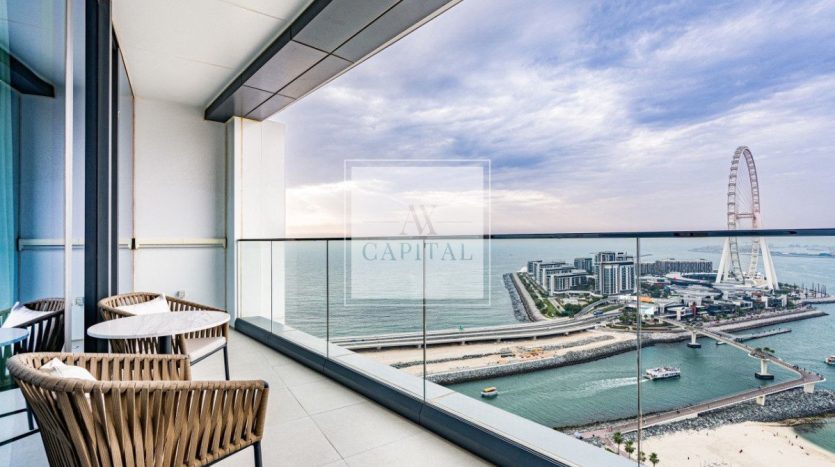 Apartment on Jumeirah Beach Residence, Dubai, 2 bedrooms, 136.9 m2 / per year