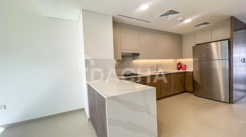 Townhouse on Tilal Al Ghaf, Dubai, 3 bedrooms, 199.9 m2 / per year