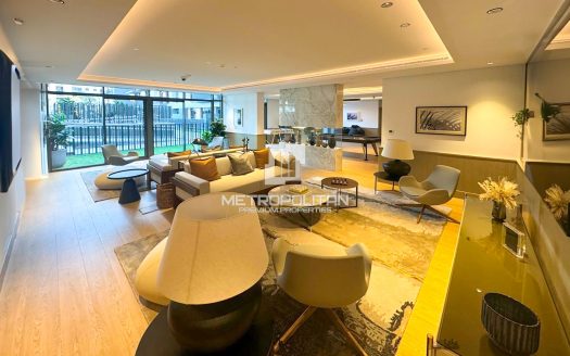 Apartment on Jumeirah Village Circle, Dubai, 2 bedrooms, 114 m2 / per year