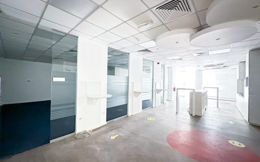Офис в Дубай Инвестмент Парк, Дубай, 222 м2 / в месяц