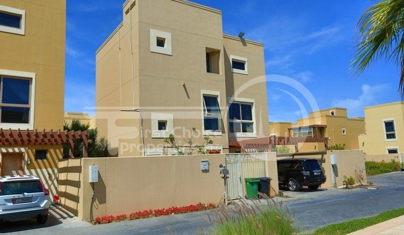 Villa on Al Raha Gardens, Abu-Dhabi, 4 bedrooms, 400 m2 / per year