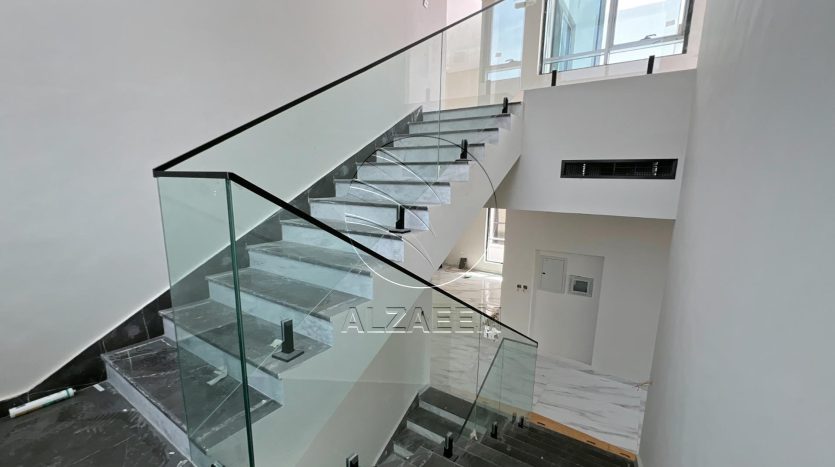 Villa on Al Mushrif, Abu-Dhabi, 8 bedrooms, 654 m2  | Foto 2