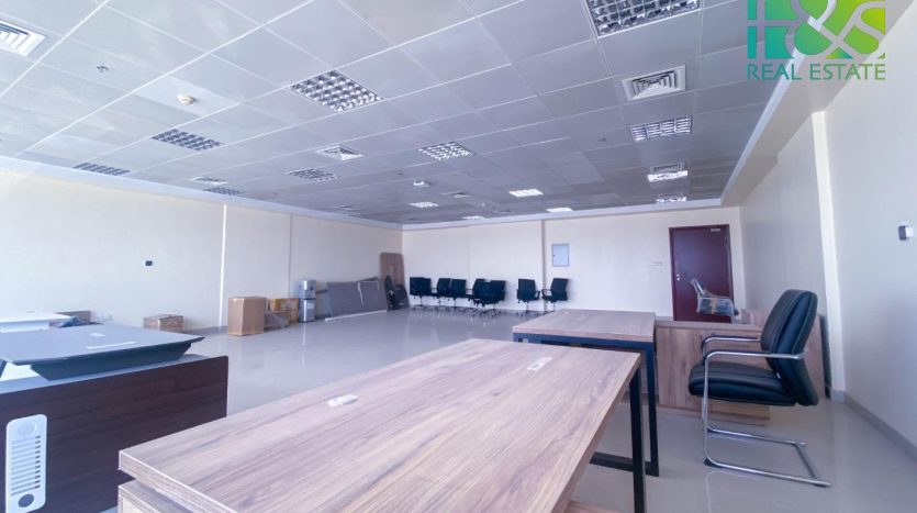 Офис в Ras-al-khaimah, 115.9 м2 / в год