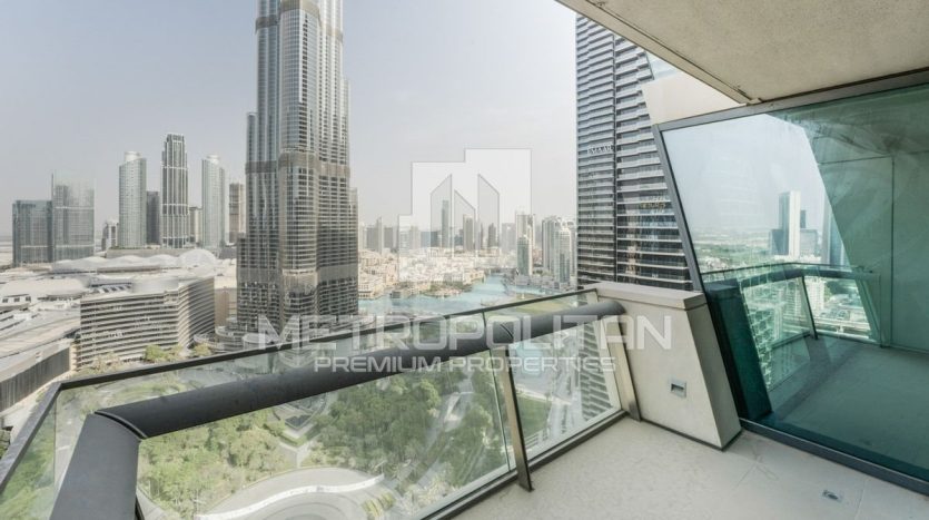 Apartment on Downtown Burj Dubai, 3 bedrooms, 179 m2 / per year