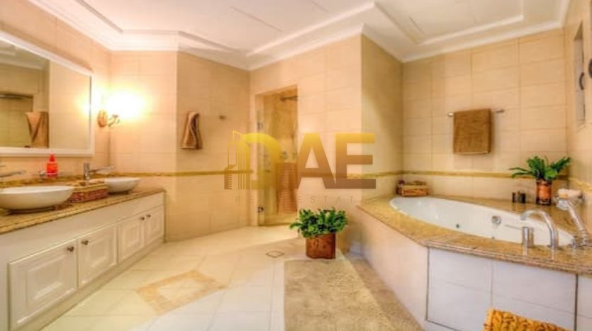 Вилла в Пальма Джумейра, Дубай, 6 спален, 1254.191 м2