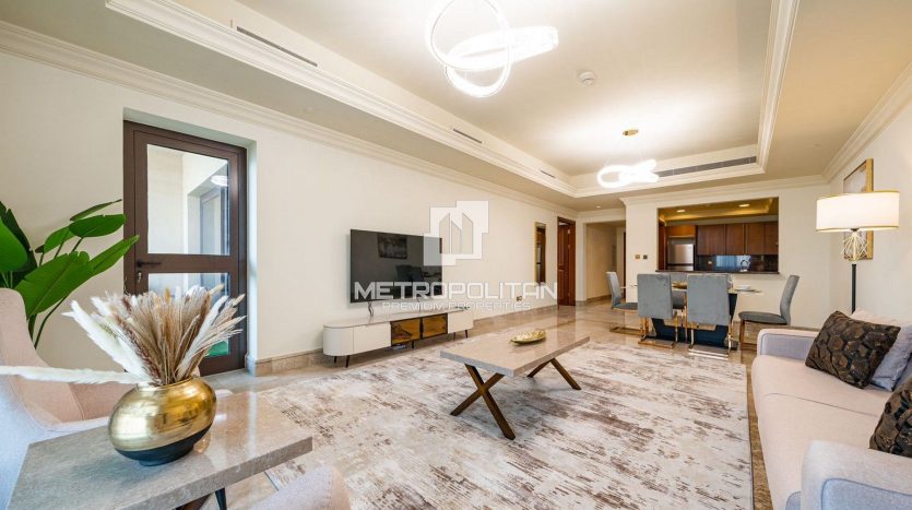 Apartment on Palm Jumeirah, Dubai, 1 bedroom, 122 m2 / per year