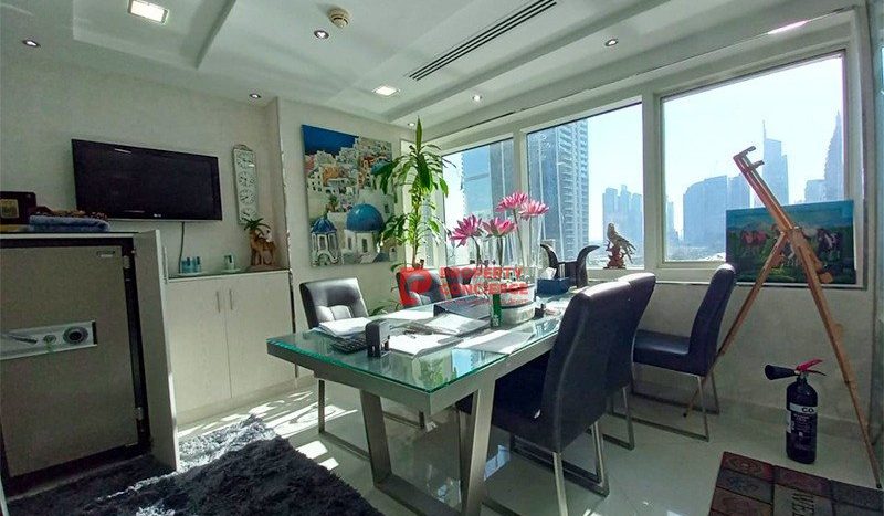 Office on Jumeirah Lake Towers, Dubai, 96 m2 / per month