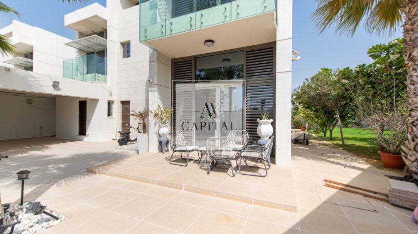 Villa on Mohammed Bin Rashid City, Dubai, 4 bedrooms, 1008.5 m2 / per year