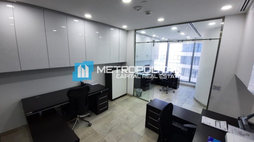 Office on Al Reem, Abu-Dhabi, 164.2 m2 / per year