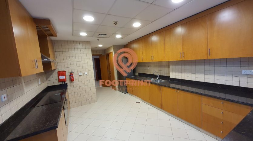 Apartment on Business Bay, Dubai, 2 bedrooms, 149.8 m2 / per year