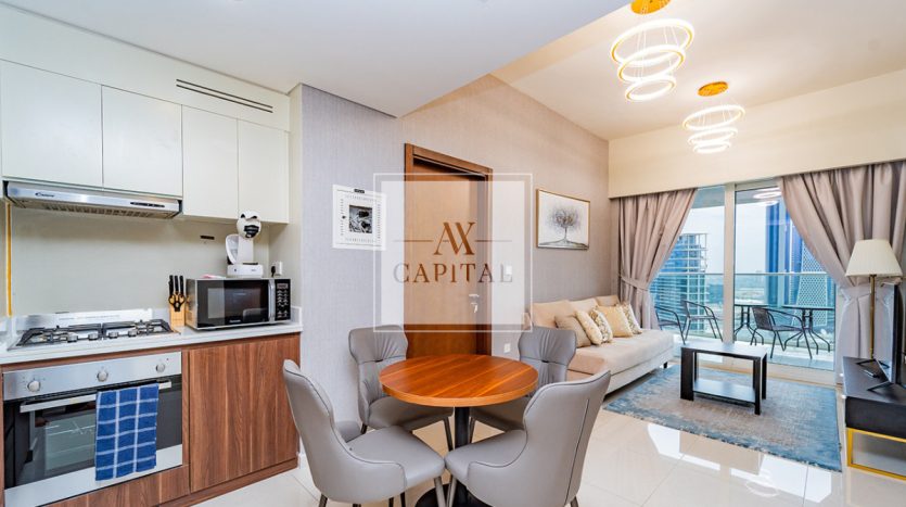 Apartment on Business Bay, Dubai, 2 bedrooms, 84.8 m2 / per year