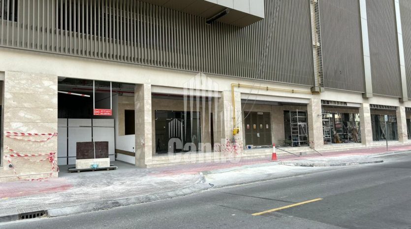 Shop Dubai, 41.8 m2 / per year