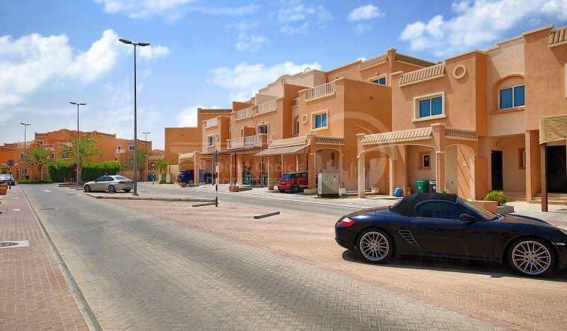 Villa on Al Reef, Abu-Dhabi, 4 bedrooms, 265.3 m2 / per year