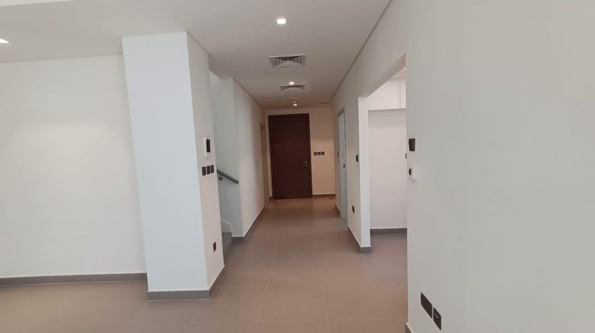 Коммерческая недвижимость в Остров Яс, Абу-Даби, 4 спальни, 315 м2 / в год