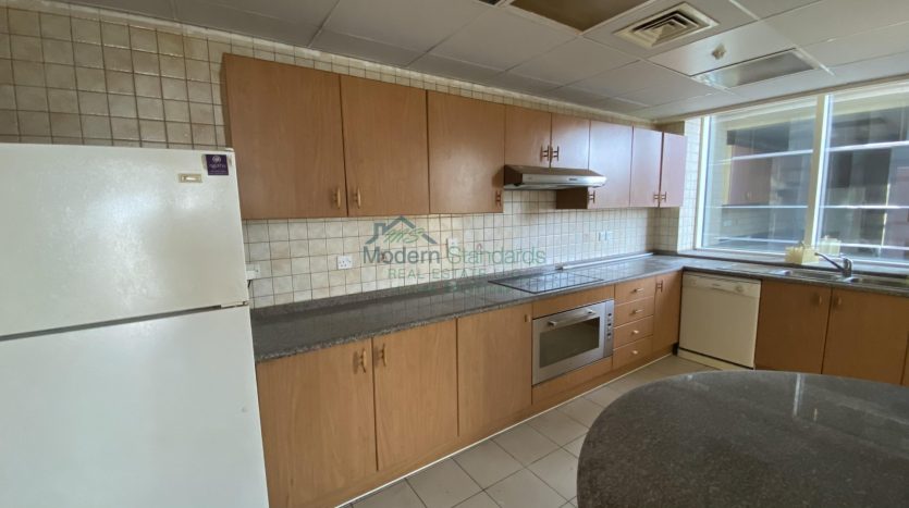 Apartment on Sheikh Zayed Road, Dubai, 3 bedrooms, 2529 m2 / per month