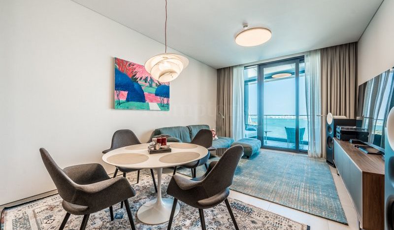 Apartment on Jumeirah Beach Residence, Dubai, 2 bedrooms, 108.3 m2 / per year