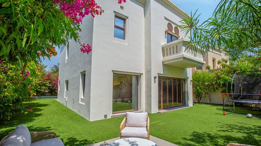 Villa on Arabian Ranches 2, Dubai, 4 bedrooms, 297 m2  | Foto 1